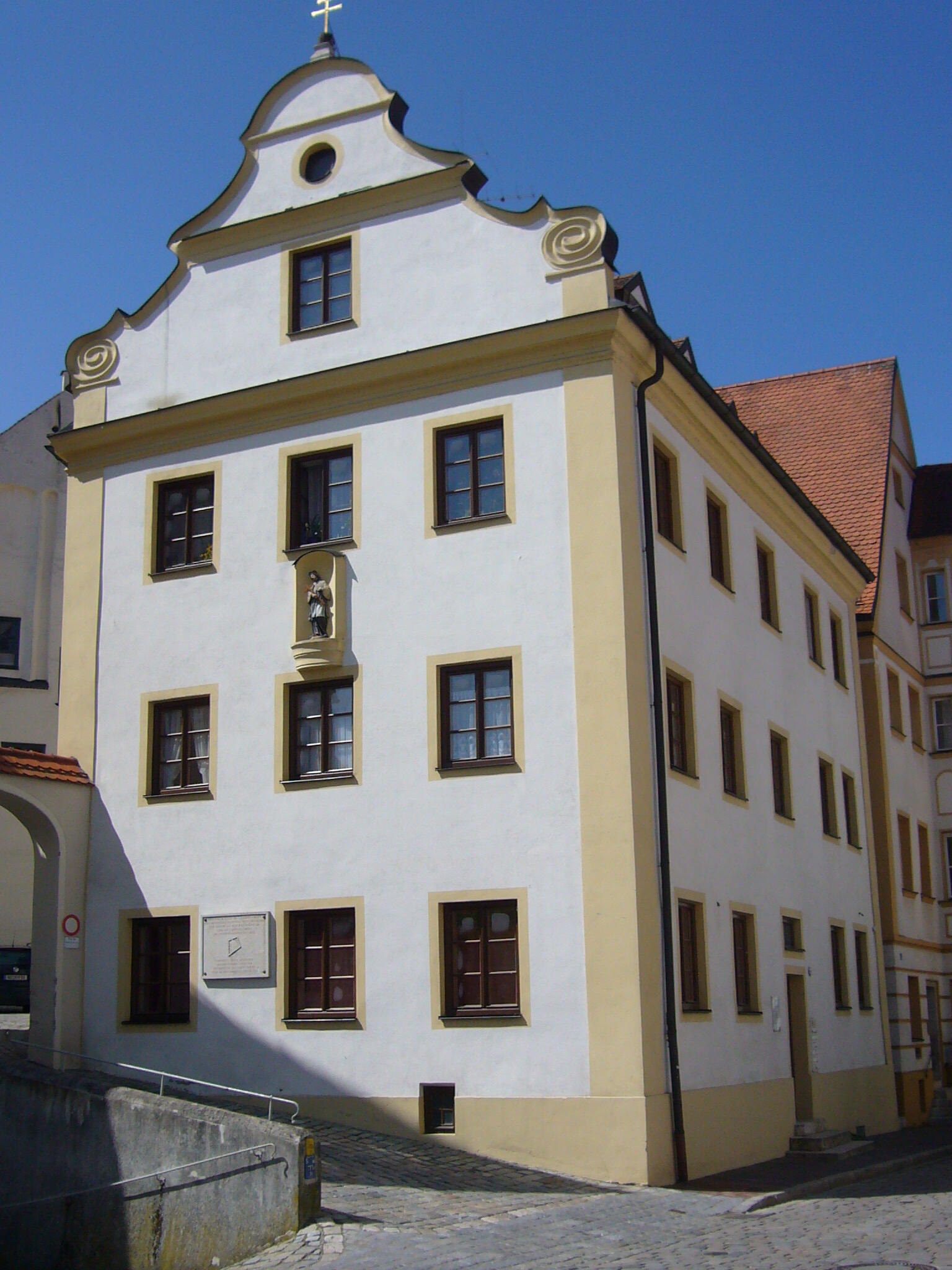amalienstrasse-a-35-seitlich-1